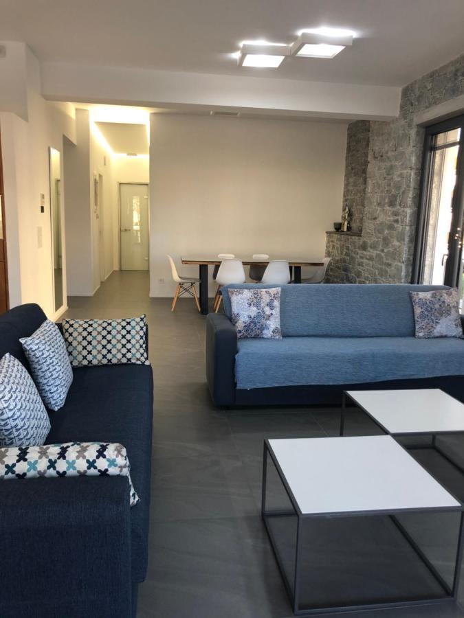 Elion Luxury Apartments Каламата Экстерьер фото