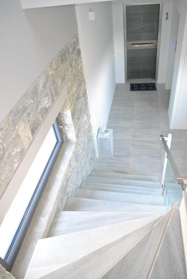 Elion Luxury Apartments Каламата Экстерьер фото